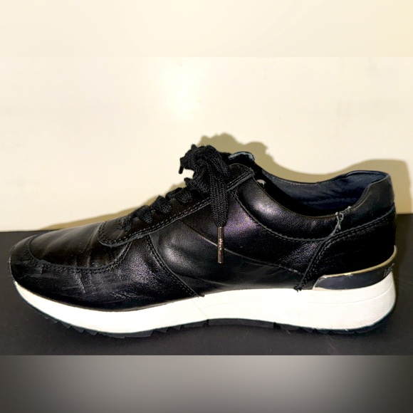 Michael Kors Trainers - Picture 4 of 4